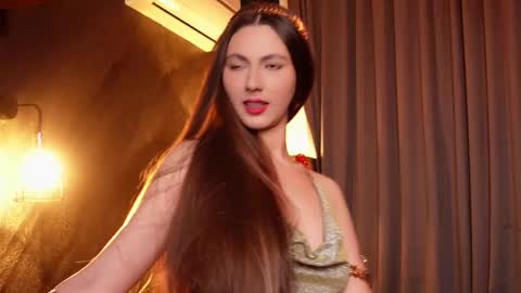 MuseSolis online show from February 2025 10:04:01 PM