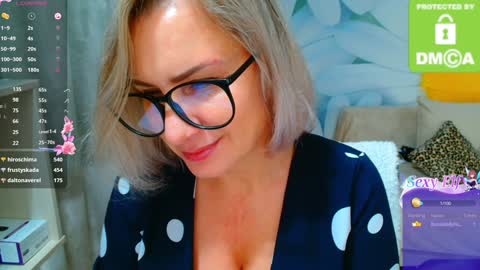 Lana online show from December 2024 01:03:01 PM