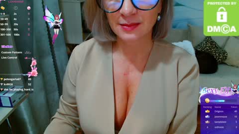 Lana online show from December 2024 04:32:01 PM