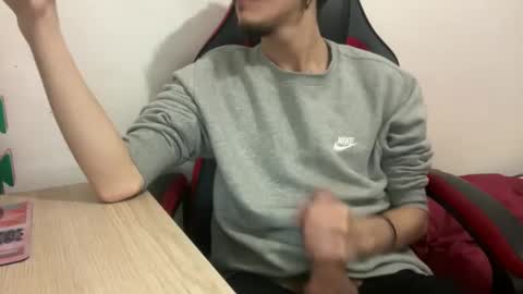 Snapshot of muupp69 chatting on December 2024 12:55:02 PM muupp69 online show from December 2024 12:55:02 PM