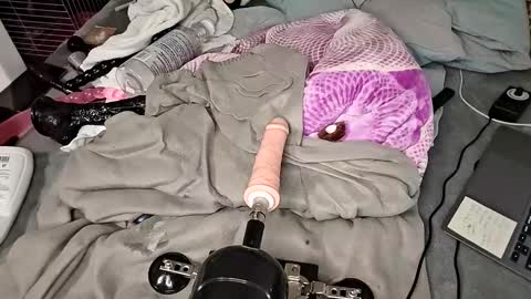 Snapshot of my_dirty_office chatting on February 2025 05:12:02 AM my_dirty_office online show from February 2025 05:12:02 AM