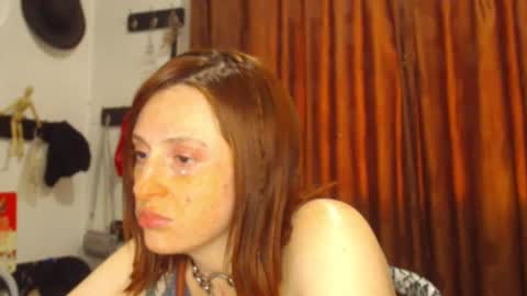     sara      i know you love me xoxox     online show from November 2025 02:50:01 PM