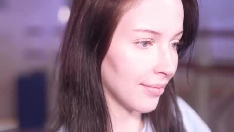 STELLA online show from November 2025 06:42:02 PM