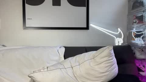 Myke esthetic online show from October 2025 09:43:02 PM