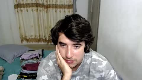 Snapshot of myke_xxx chatting on November 2025 12:27:01 AM mike online show from November 2025 12:27:01 AM