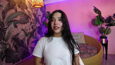 Snapshot of myla_rossi chatting on October 2025 08:53:02 PM myla rossi online show from October 2025 08:53:02 PM