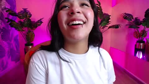 Snapshot of myla_rossi chatting on November 2025 08:53:01 PM myla rossi online show from November 2025 08:53:01 PM