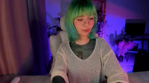 MylaFlores online show from November 2025 02:21:01 AM