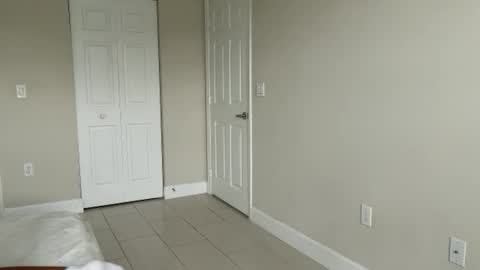 Snapshot of myles_isperfect chatting on January 2025 03:43:01 PM Myles Spears online show from January 2025 03:43:01 PM