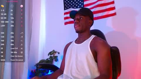 Mylo Wallace  online show from October 2025 07:26:01 PM