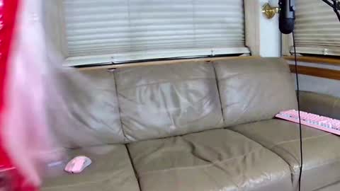 Snapshot of mymindbreaks2 chatting on December 2024 10:58:02 PM mymindbreaks online show from December 2024 10:58:02 PM