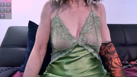 Mystery Nymph Milf online show from September 2025 02:27:01 PM