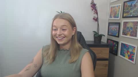 Erica online show from September 2025 09:57:02 AM