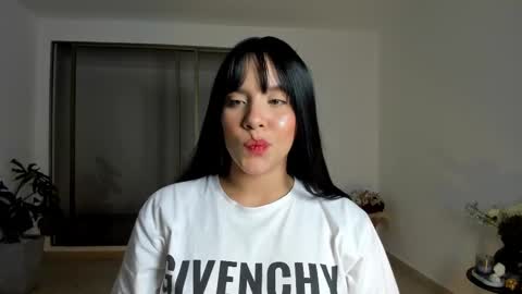 Snapshot of mysteyes chatting on February 2025 03:25:01 AM Elena online show from February 2025 03:25:01 AM