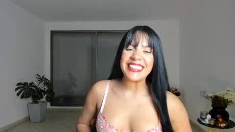 Snapshot of mysteyes chatting on February 2025 12:54:02 AM Elena online show from February 2025 12:54:02 AM