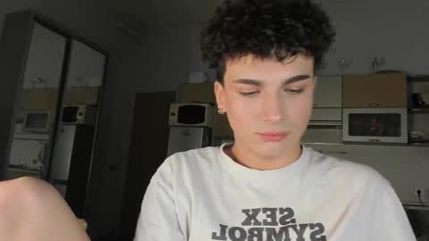Snapshot of mystic_evan chatting on September 2025 12:18:02 PM Evan Brown online show from September 2025 12:18:02 PM