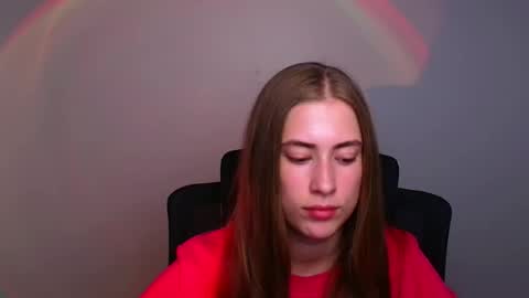 Emelie online show from September 2025 11:21:01 AM