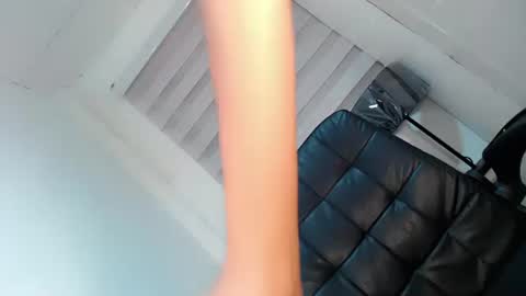Snapshot of mysticofcum22 chatting on December 2024 04:30:02 PM Krestine online show from December 2024 04:30:02 PM