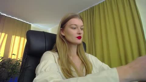 Snapshot of mysticvenus_ chatting on October 2025 10:34:02 AM mysticvenus_ online show from October 2025 10:34:02 AM