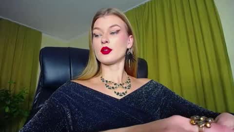 Snapshot of mysticvenus_ chatting on October 2025 10:49:01 AM mysticvenus_ online show from October 2025 10:49:01 AM