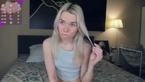 Olivia or just olive online show from November 2025 07:49:02 PM