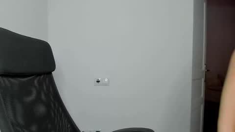 Snapshot of n0names chatting on October 2025 03:42:01 PM Eva online show from October 2025 03:42:01 PM