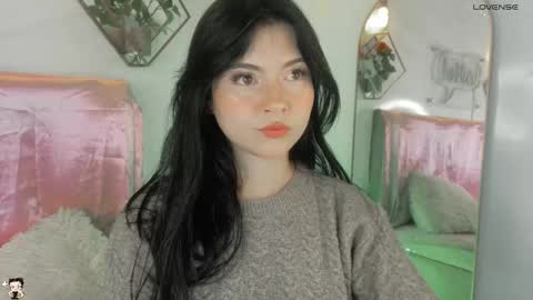 naamah_b online show from October 2025 02:06:02 PM