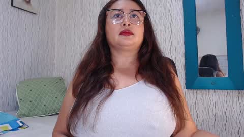 Nadia online show from December 2024 10:44:02 AM