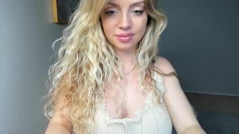 Snapshot of nadyasoft chatting on January 2025 04:43:01 PM Nadyasoft online show from January 2025 04:43:01 PM