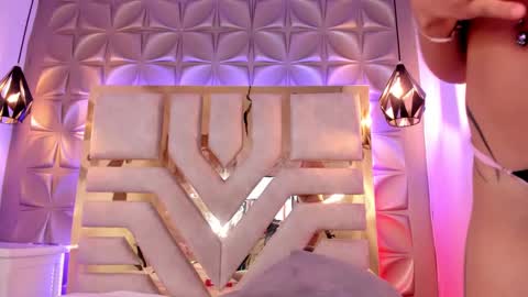 Snapshot of nahia_low chatting on December 2024 10:17:02 AM Valeria online show from December 2024 10:17:02 AM