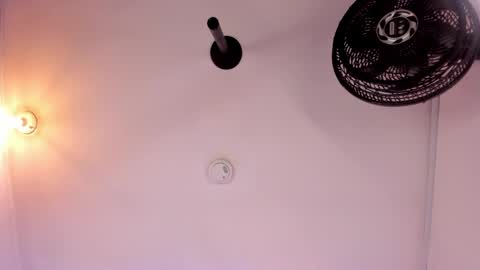 Snapshot of nahia_low chatting on December 2024 08:20:02 AM Valeria online show from December 2024 08:20:02 AM