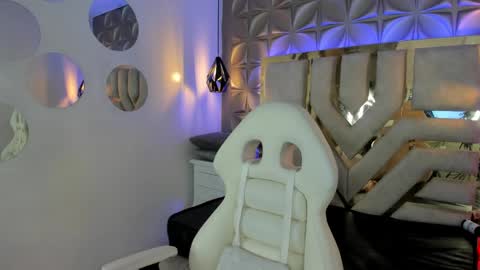 Snapshot of nahia_low chatting on December 2024 02:34:02 AM Valeria online show from December 2024 02:34:02 AM