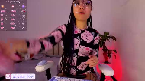 Snapshot of nahia_low chatting on October 2025 01:36:02 AM Valeria online show from October 2025 01:36:02 AM