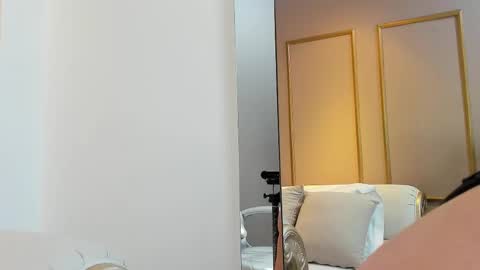 Snapshot of nahimithompson chatting on November 2025 07:25:01 PM Nahimi online show from November 2025 07:25:01 PM