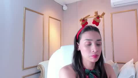 Snapshot of nahimithompson chatting on December 2025 07:56:02 PM Nahimi online show from December 2025 07:56:02 PM