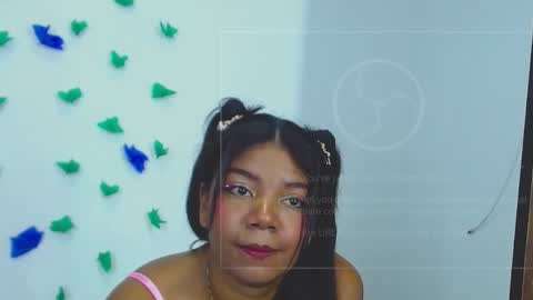 Nahomi online show from September 2025 04:27:01 AM