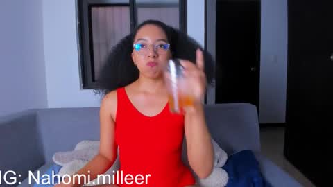 Snapshot of nahomi_miller_ chatting on October 2025 10:06:02 PM Laura online show from October 2025 10:06:02 PM