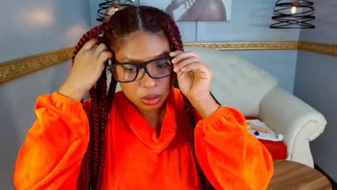 Snapshot of nahomi_tyler chatting on November 2025 10:23:02 PM Nahomy online show from November 2025 10:23:02 PM