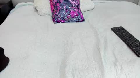 Snapshot of nahomii_hill chatting on November 2025 11:58:01 PM Nahomi online show from November 2025 11:58:01 PM