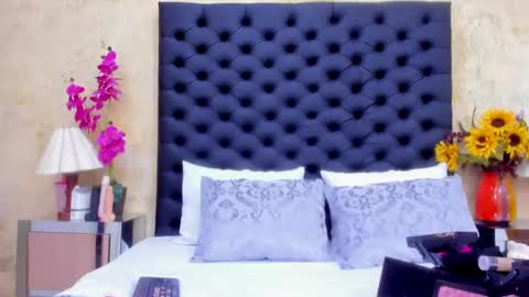 Snapshot of nahomiwhitel_ chatting on October 2025 03:42:01 PM Nahomi online show from October 2025 03:42:01 PM