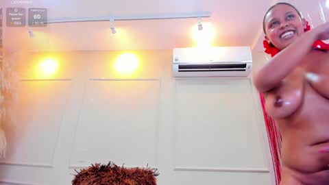 Nahomy online show from December 2024 09:19:01 PM