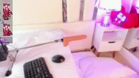 Snapshot of nahomyroberts chatting on October 2025 11:44:01 AM Nahomy Roberts online show from October 2025 11:44:01 AM