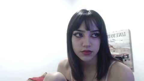 naiakit18 online show from February 2025 03:11:02 AM