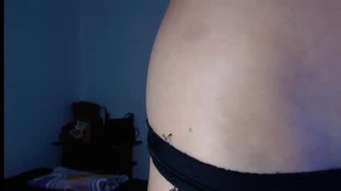 naiakit18 online show from March 2025 10:26:01 PM