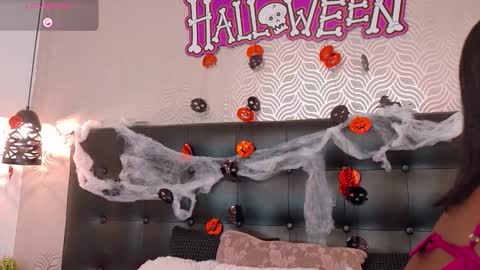 Snapshot of naiaramasson_ chatting on October 2025 11:55:02 AM naiaramasson_ online show from October 2025 11:55:02 AM