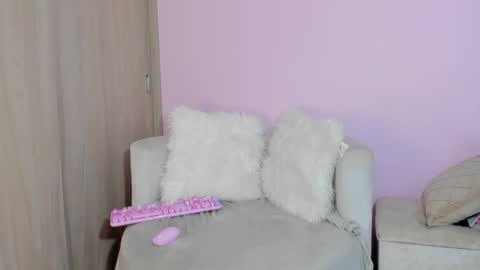      online show from December 2024 05:43:02 PM