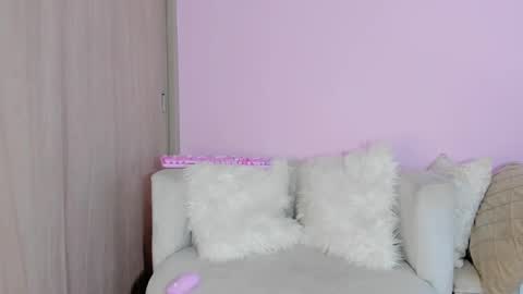      online show from February 2025 05:09:01 PM