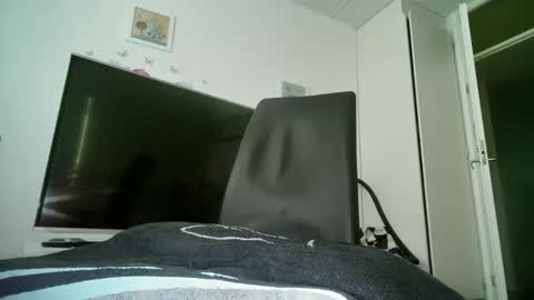 Snapshot of naimando353223 chatting on November 2025 08:55:01 AM naimando353223 online show from November 2025 08:55:01 AM