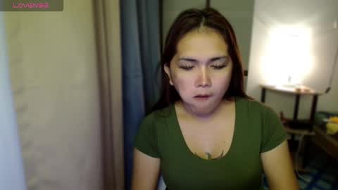 Snapshot of naisha143 chatting on October 2025 10:18:02 PM MARY MAE online show from October 2025 10:18:02 PM