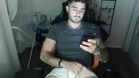 Snapshot of najidalquazar chatting on December 2024 05:00:01 PM Najid online show from December 2024 05:00:01 PM